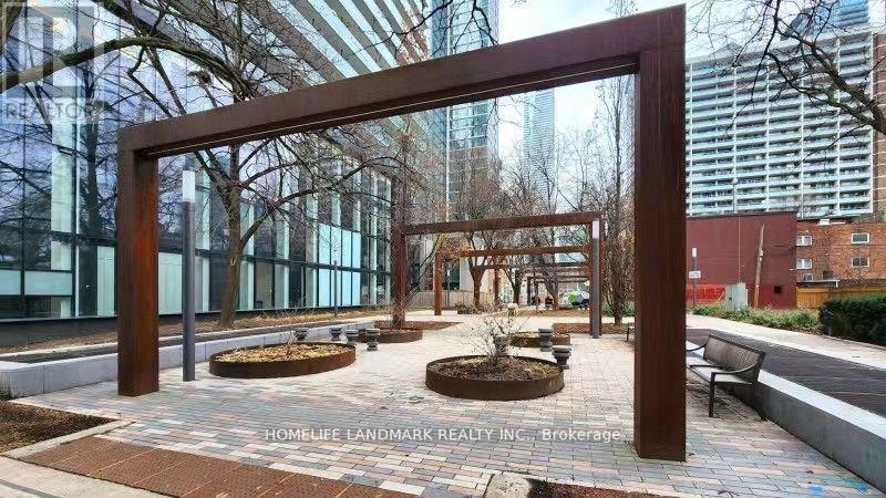 607 - 17 Dundonald Street, Toronto, Ontario  M4Y 1K3 - Photo 4 - C12917338