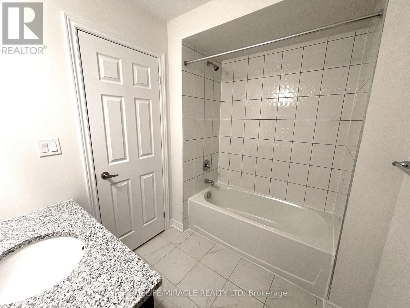 103 Air Dancer Crescent, Oshawa, Ontario  L1L 0V3 - Photo 38 - E12917300