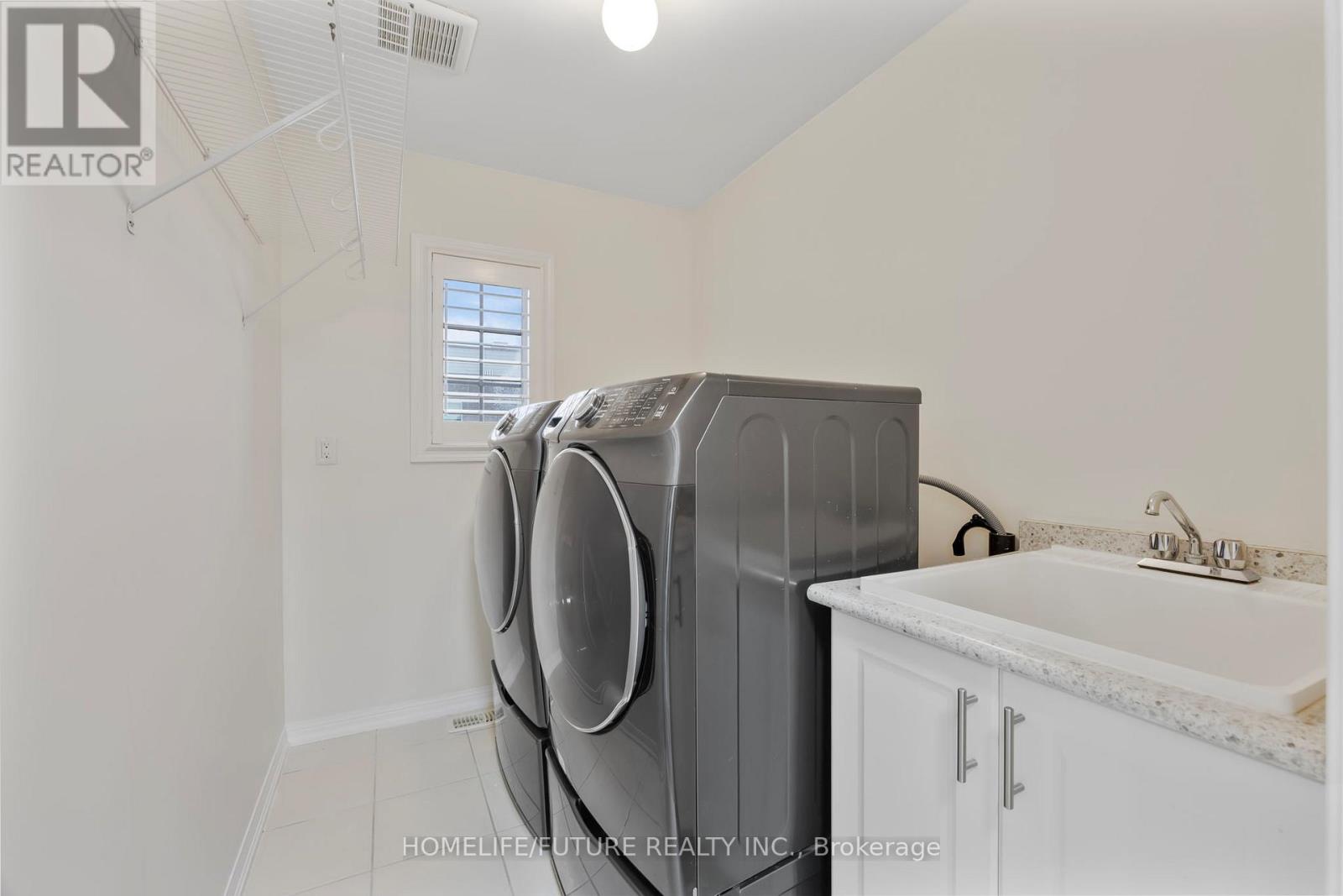 97 Hurst Drive, Ajax, Ontario  L1T 0N9 - Photo 37 - E12917346