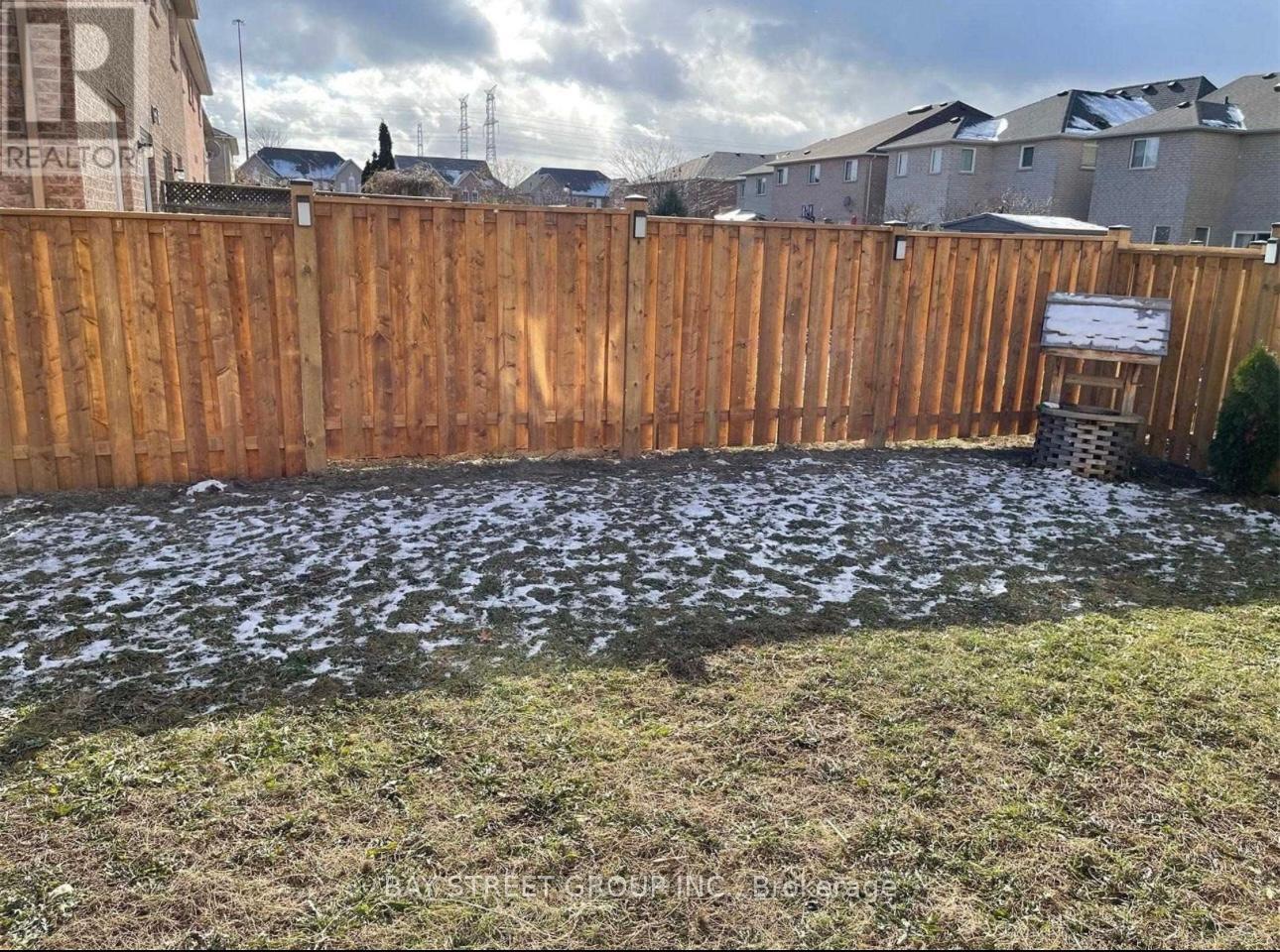 7 Raymond Bartlett Ave Avenue, Markham, Ontario  L3R 5C9 - Photo 13 - N12917296