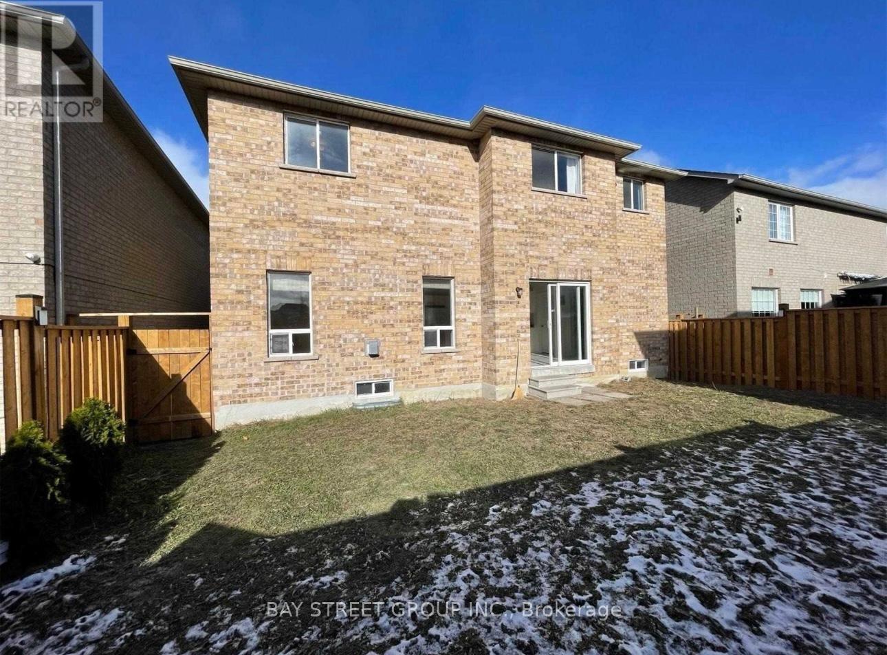 7 Raymond Bartlett Ave Avenue, Markham, Ontario  L3R 5C9 - Photo 14 - N12917296