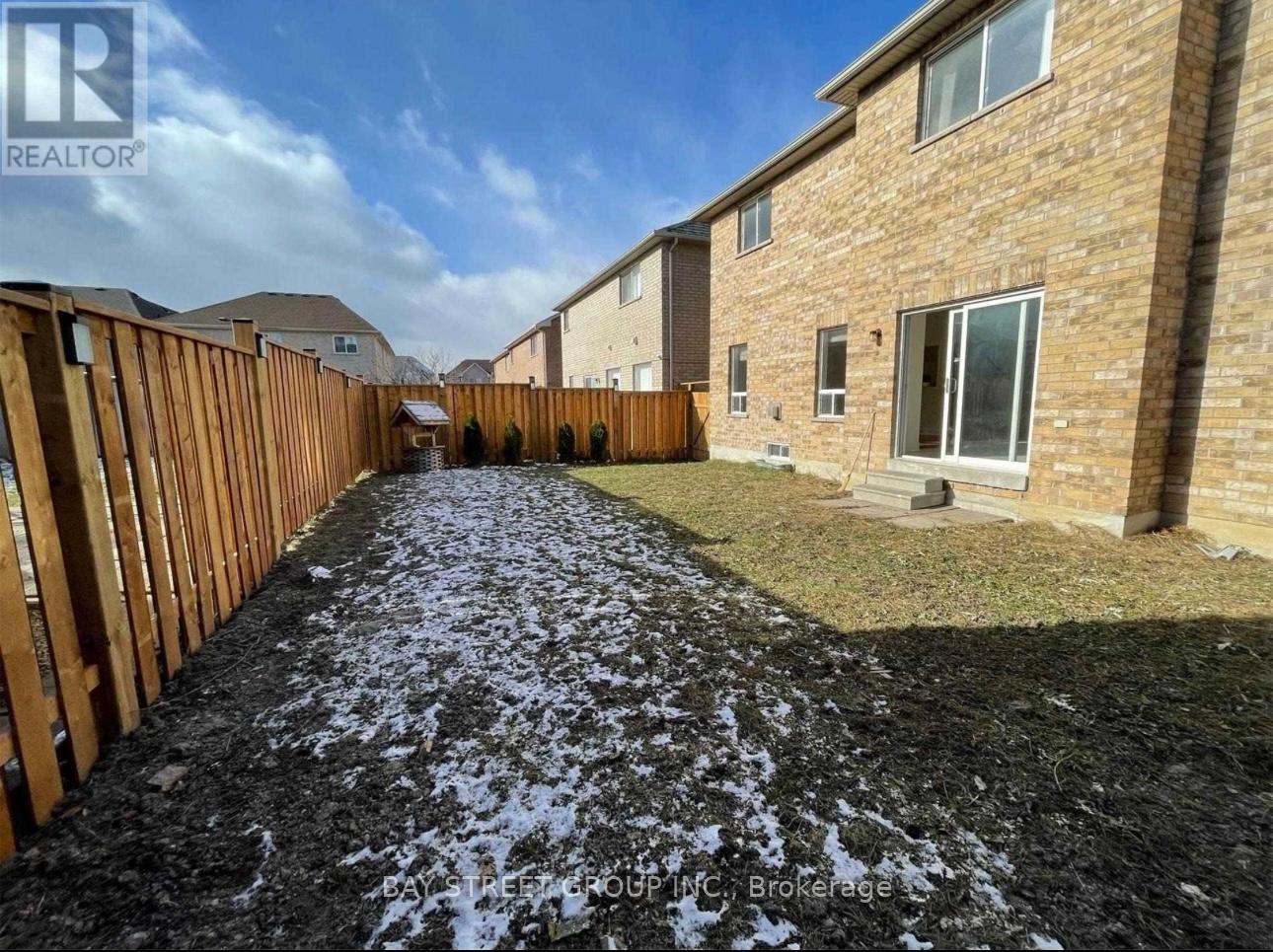 7 Raymond Bartlett Ave Avenue, Markham, Ontario  L3R 5C9 - Photo 15 - N12917296