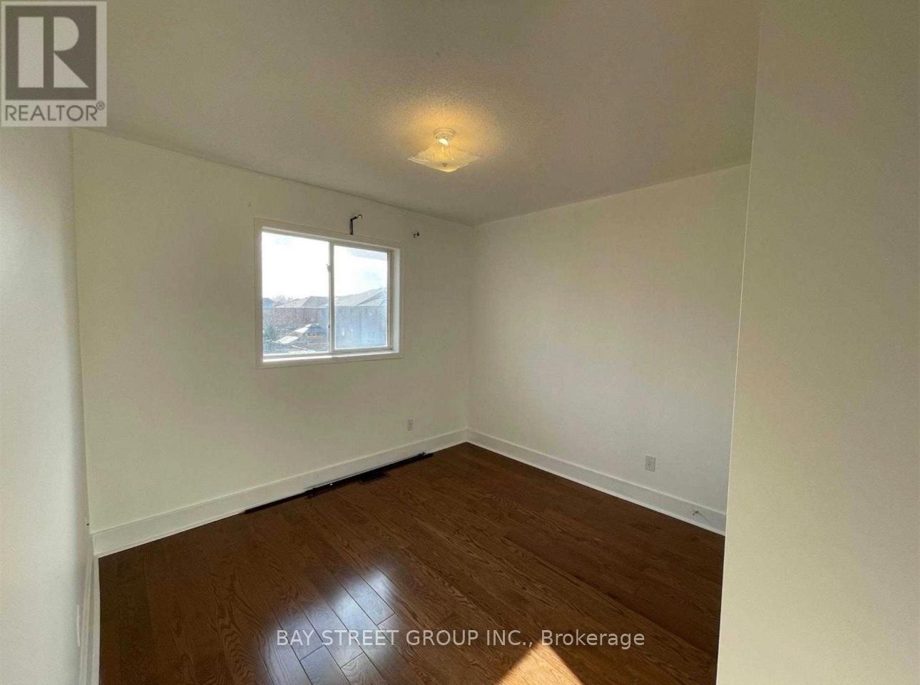 7 Raymond Bartlett Ave Avenue, Markham, Ontario  L3R 5C9 - Photo 7 - N12917296