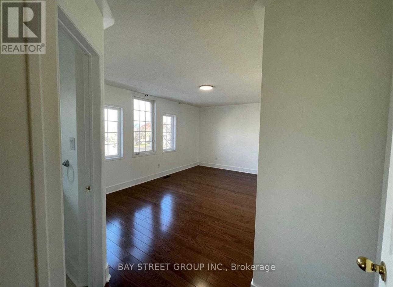 7 Raymond Bartlett Ave Avenue, Markham, Ontario  L3R 5C9 - Photo 8 - N12917296