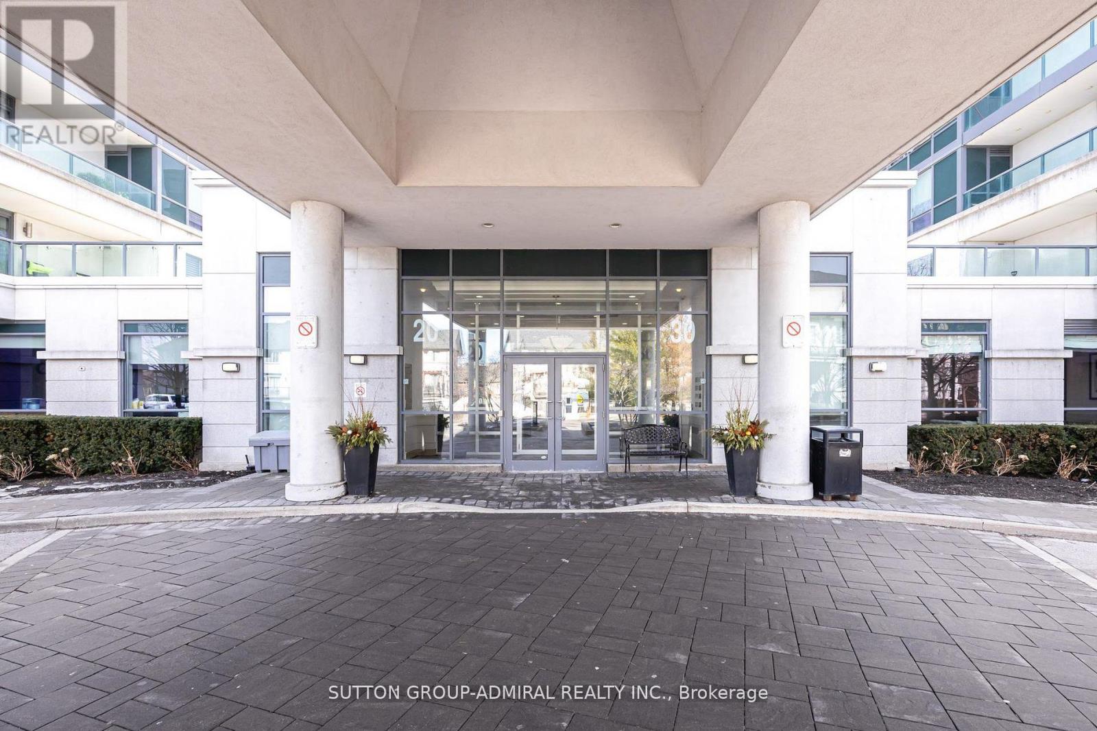 618 - 20 North Park Road, Vaughan, Ontario  L4J 0G7 - Photo 3 - N12917320