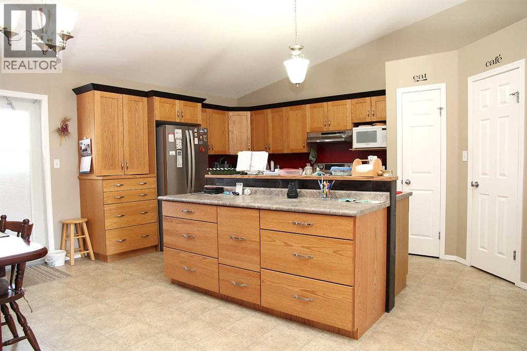 128 2 Avenue Se, Marshall, Saskatchewan  S0M 1R0 - Photo 6 - A2291388