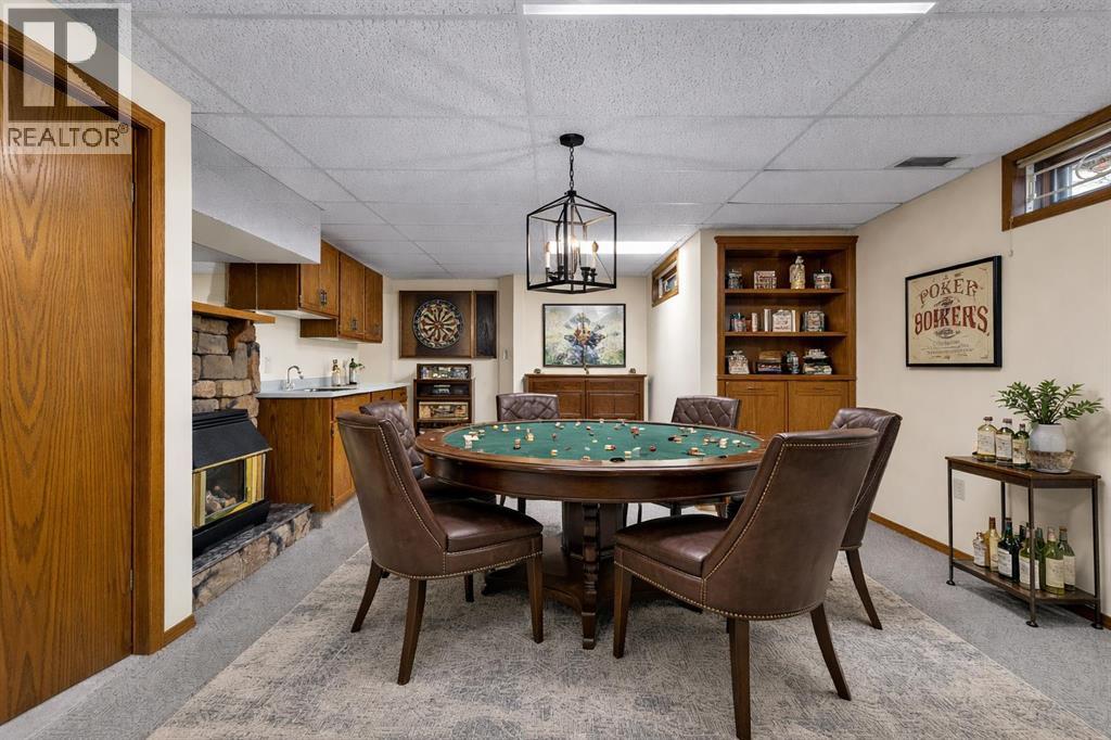 22 Vandoos Gardens Nw, Calgary, Alberta  T3A 4W4 - Photo 24 - A2294041