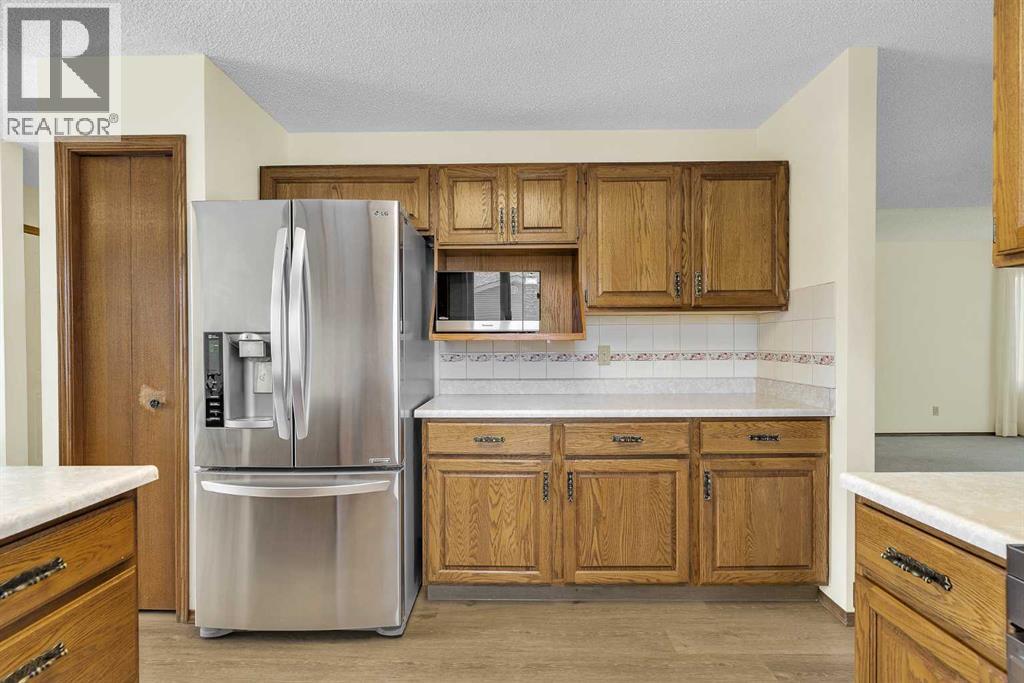 22 Vandoos Gardens Nw, Calgary, Alberta  T3A 4W4 - Photo 11 - A2294041