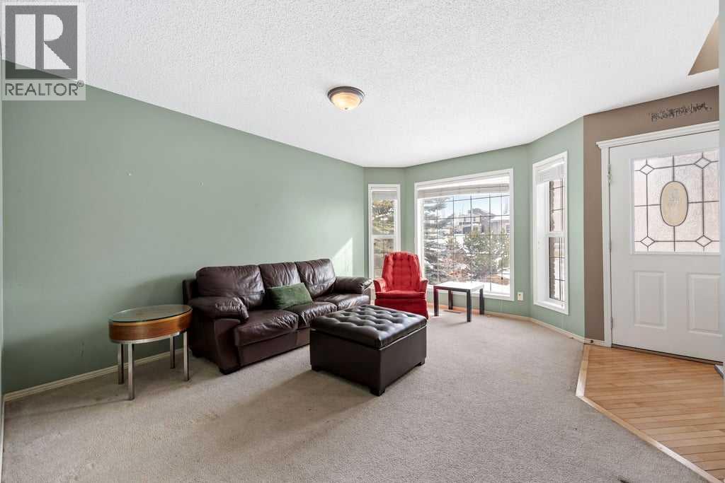 19 Sienna Park Crescent SW, Calgary, Alberta  T3H 5H4 - Photo 7 - A2294385