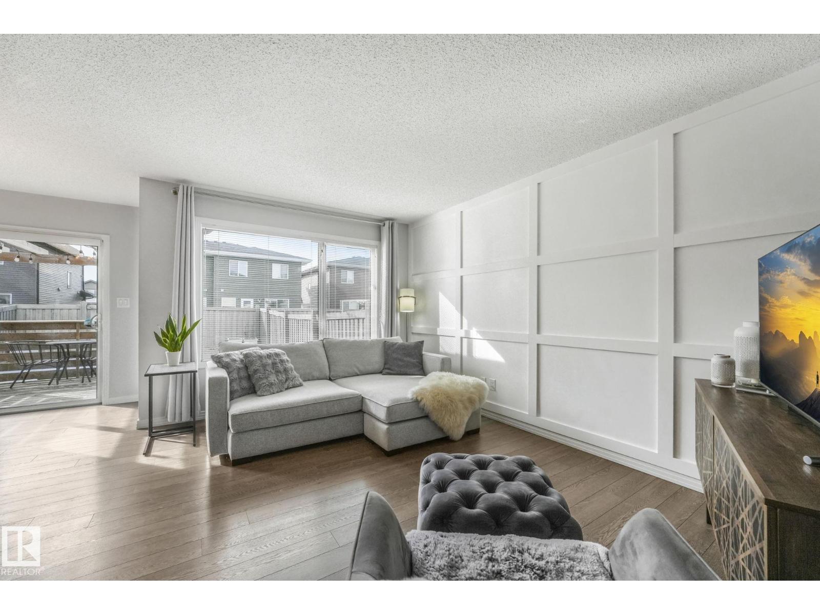 1126 176 St Sw, Edmonton, Alberta  T6W 2B7 - Photo 3 - E4478885