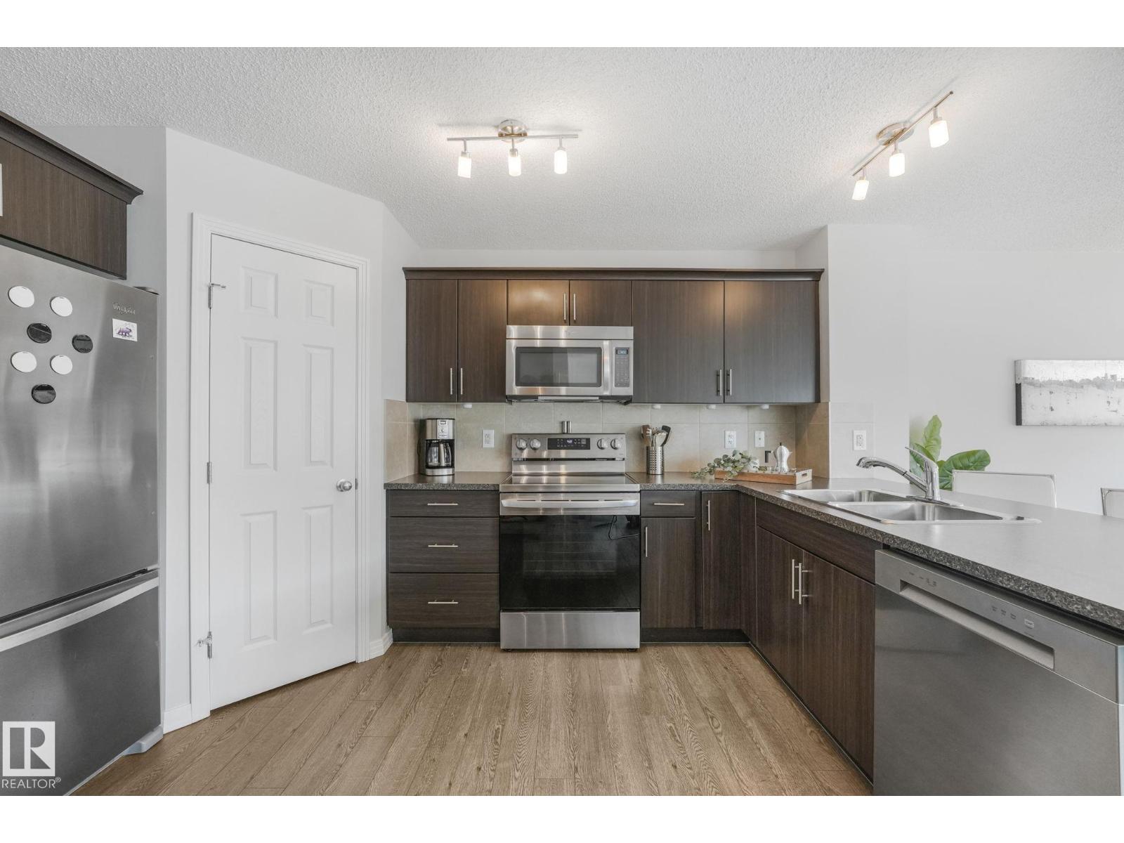 1126 176 St Sw, Edmonton, Alberta  T6W 2B7 - Photo 5 - E4478885