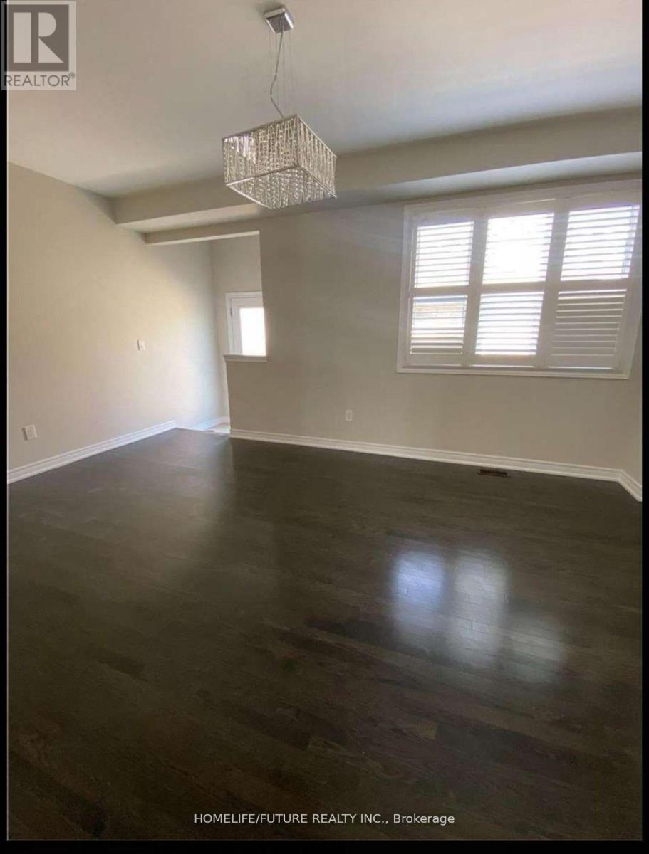 Main & 2nd - 20 Ledger Point Crescent, Brampton, Ontario  L6R 3W3 - Photo 3 - W12917280