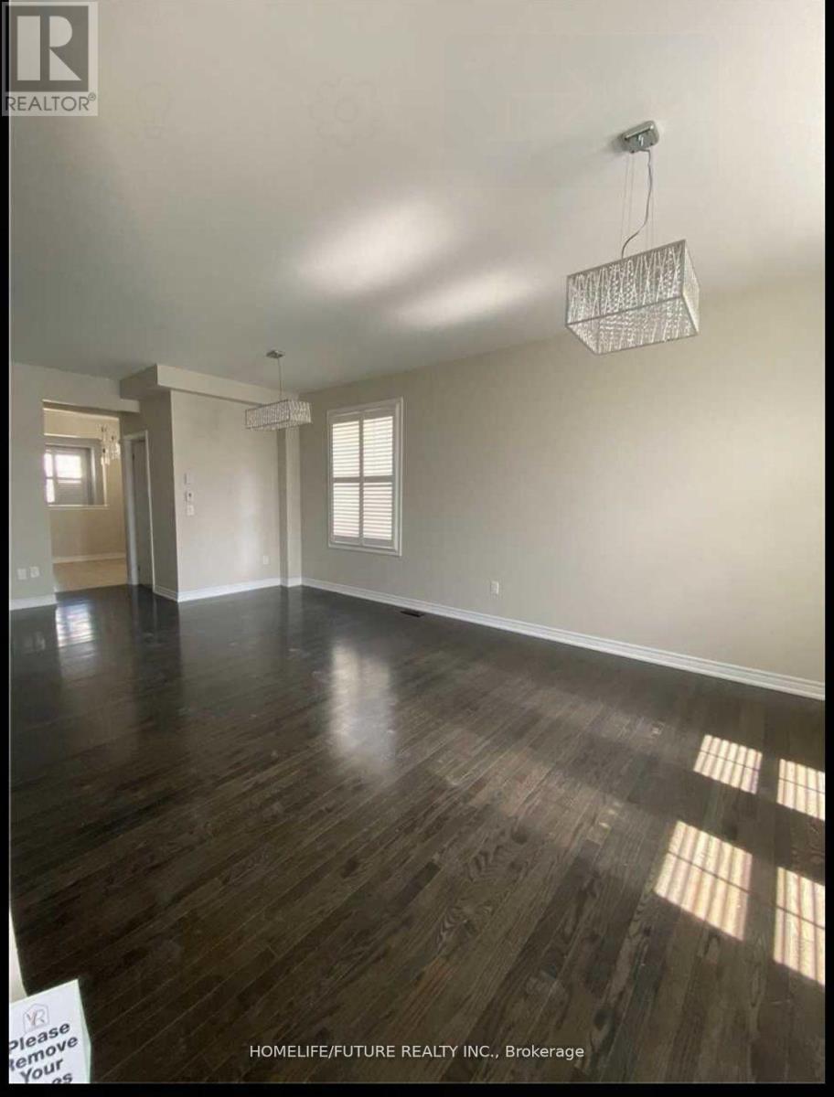 Main & 2nd - 20 Ledger Point Crescent, Brampton, Ontario  L6R 3W3 - Photo 5 - W12917280