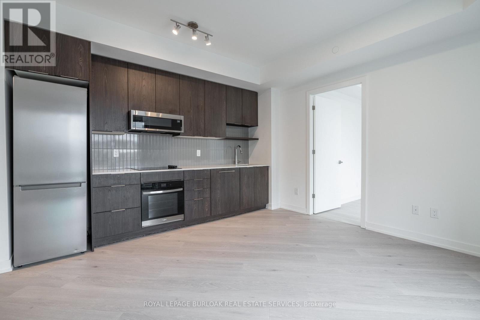 251 - 2501 Saw Whet Boulevard, Oakville, Ontario  L6M 5N2 - Photo 8 - W12917294