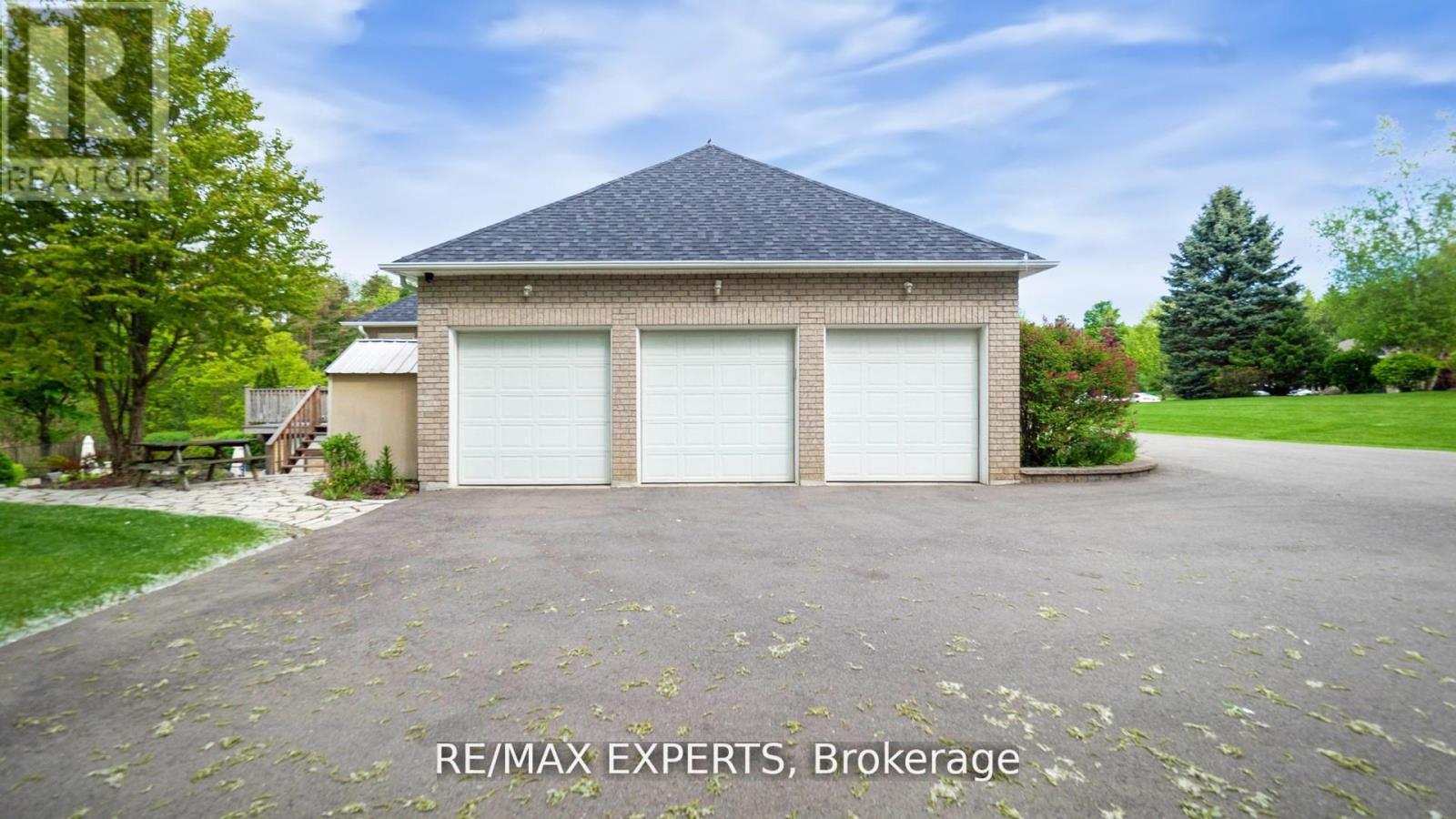 6 Overlook Ridge, Caledon, Ontario  L7E 0C1 - Photo 44 - W12917318