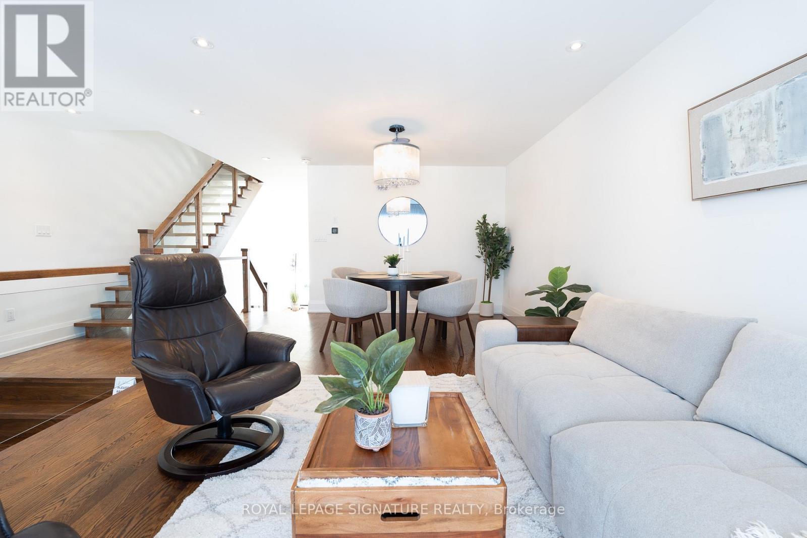 119b Hillside Avenue, Toronto, Ontario  M8V 1T3 - Photo 5 - W12917328