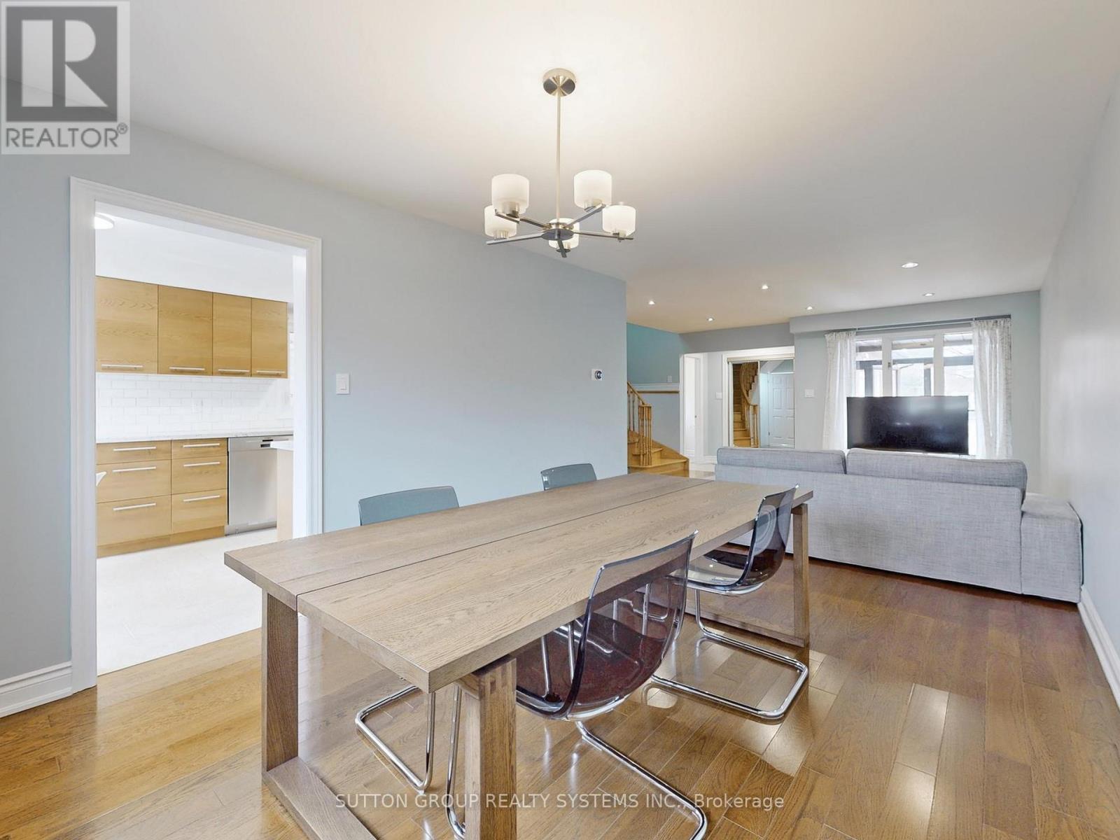 3279 Pilcom Crescent, Mississauga, Ontario  L5B 3X5 - Photo 11 - W12917330