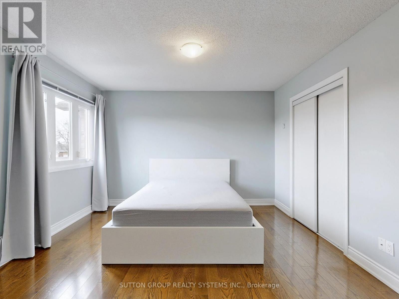 3279 Pilcom Crescent, Mississauga, Ontario  L5B 3X5 - Photo 21 - W12917330