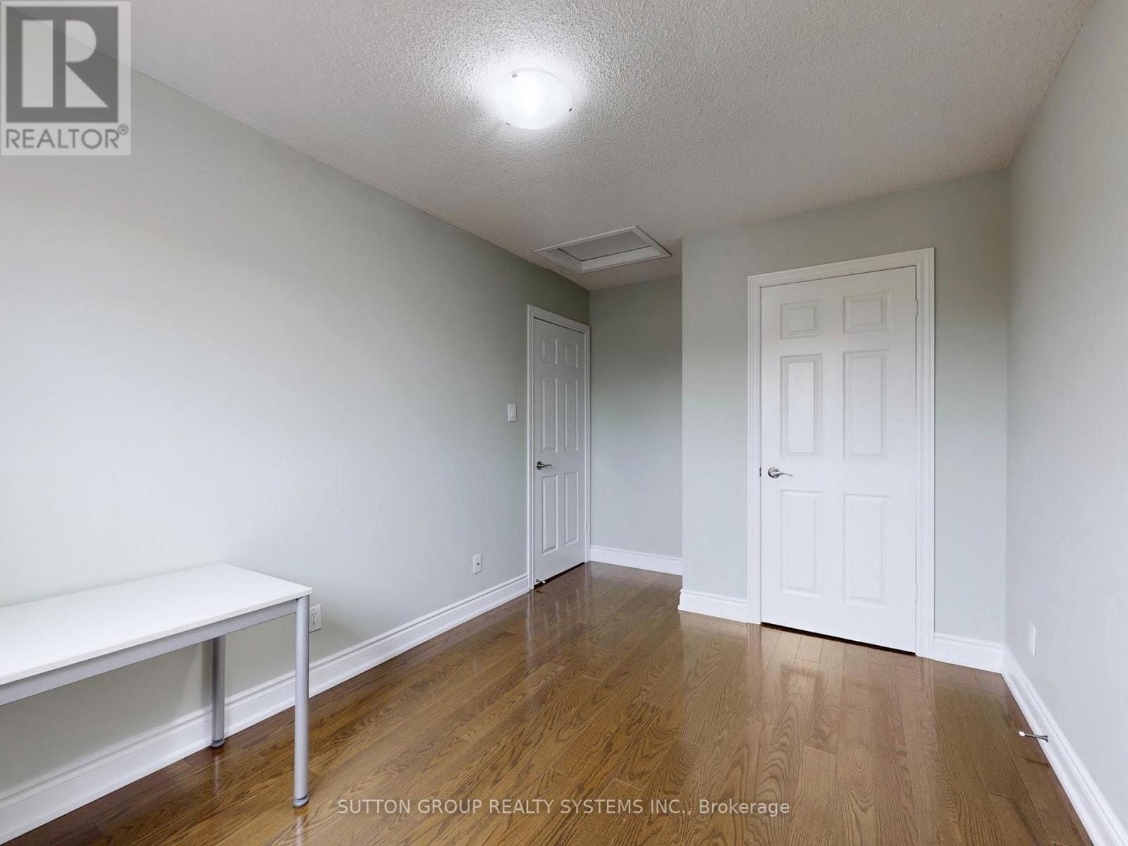 3279 Pilcom Crescent, Mississauga, Ontario  L5B 3X5 - Photo 26 - W12917330