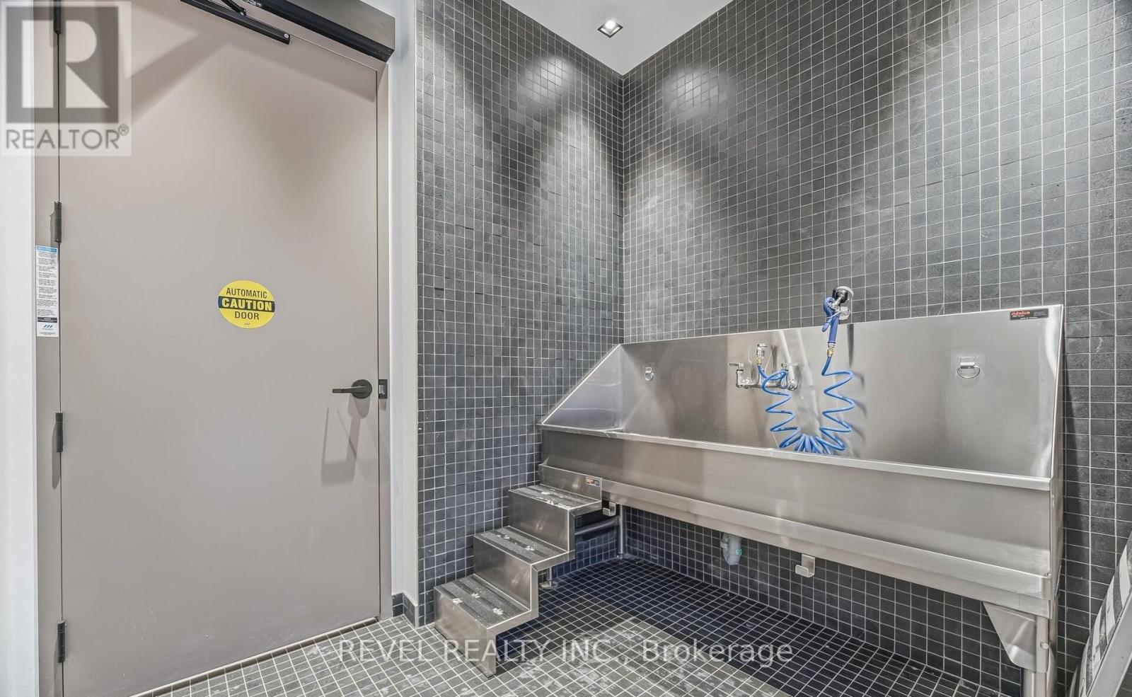 1108 - 2088 James Street, Burlington, Ontario  L7R 0H2 - Photo 28 - W12917344