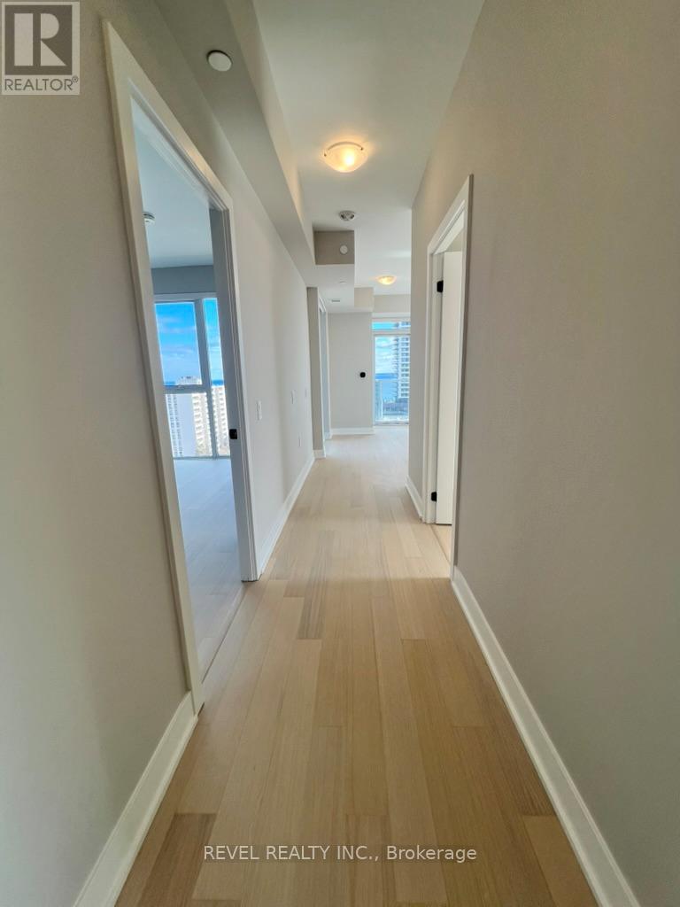 1108 - 2088 James Street, Burlington, Ontario  L7R 0H2 - Photo 5 - W12917344