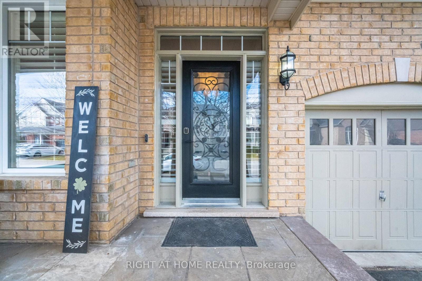 277 Potts Terrace, Milton, Ontario  L9T 0X6 - Photo 4 - W12917348