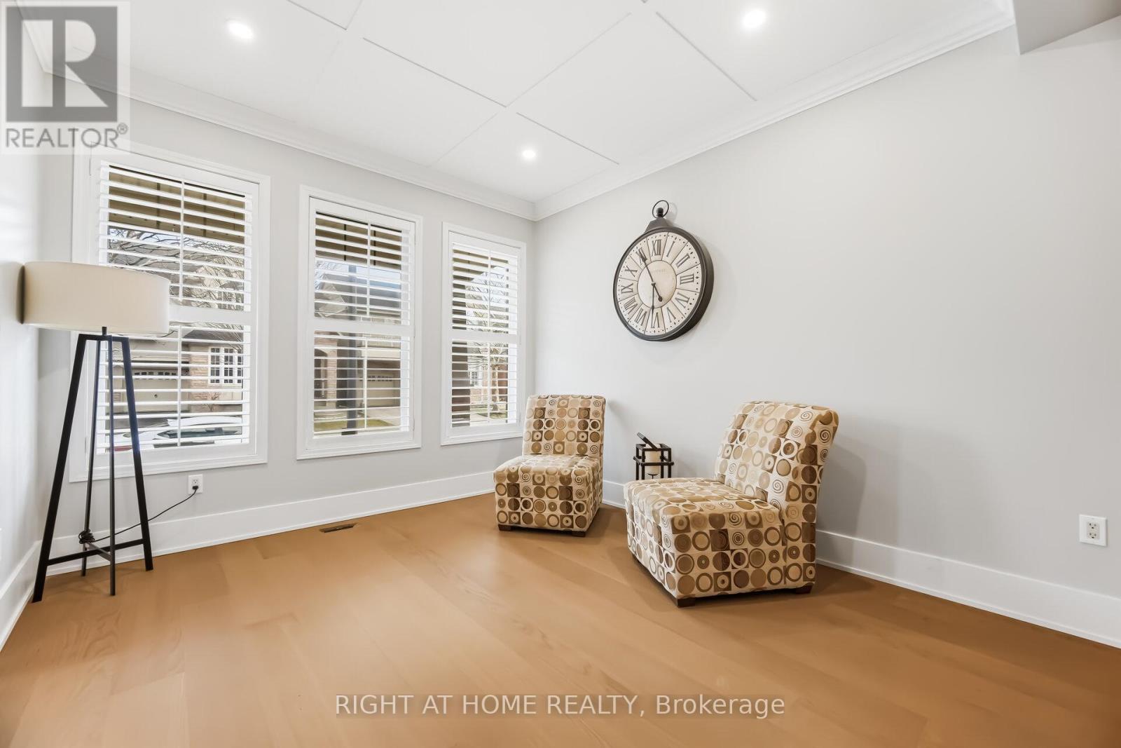 277 Potts Terrace, Milton, Ontario  L9T 0X6 - Photo 7 - W12917348