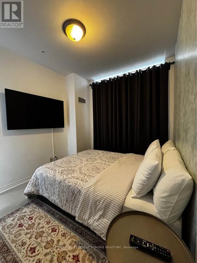 1107 - 15 James Finlay Way, Toronto, Ontario  M3M 0B3 - Photo 3 - W12917360