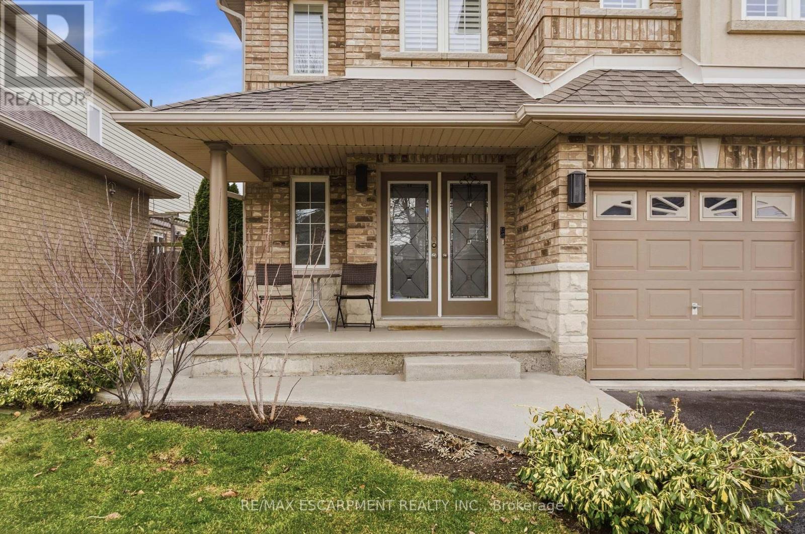 139 Bocelli Crescent, Hamilton, Ontario  L0R 1P0 - Photo 2 - X12917310