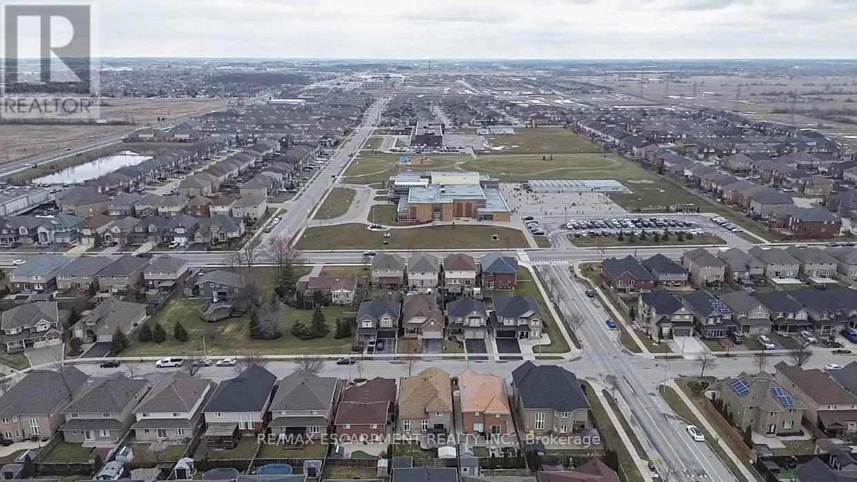 139 Bocelli Crescent, Hamilton, Ontario  L0R 1P0 - Photo 34 - X12917310