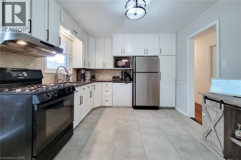 2 Ashwood Court, Hamilton, Ontario  L8E 3E1 - Photo 16 - 40814034