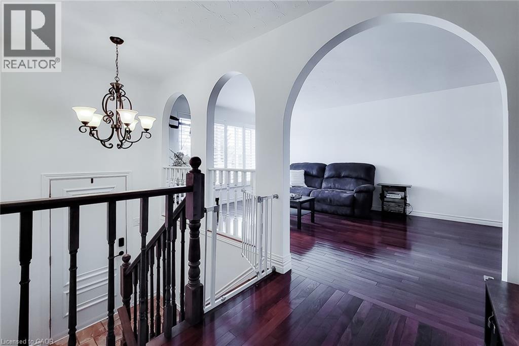 2 Ashwood Court, Hamilton, Ontario  L8E 3E1 - Photo 7 - 40814034