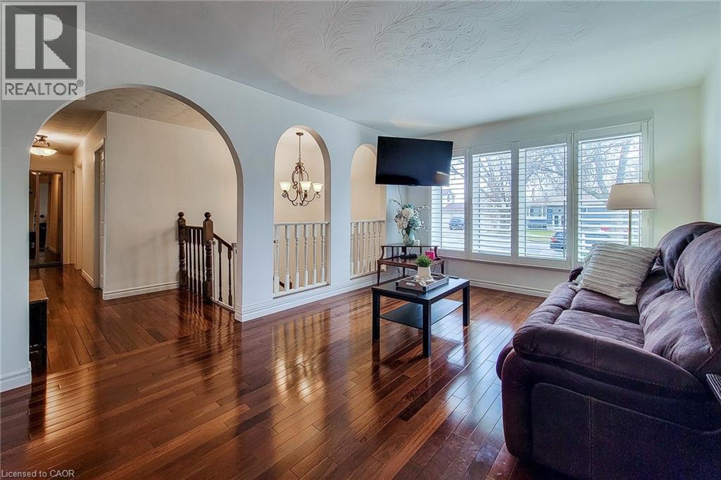 2 Ashwood Court, Hamilton, Ontario  L8E 3E1 - Photo 8 - 40814034