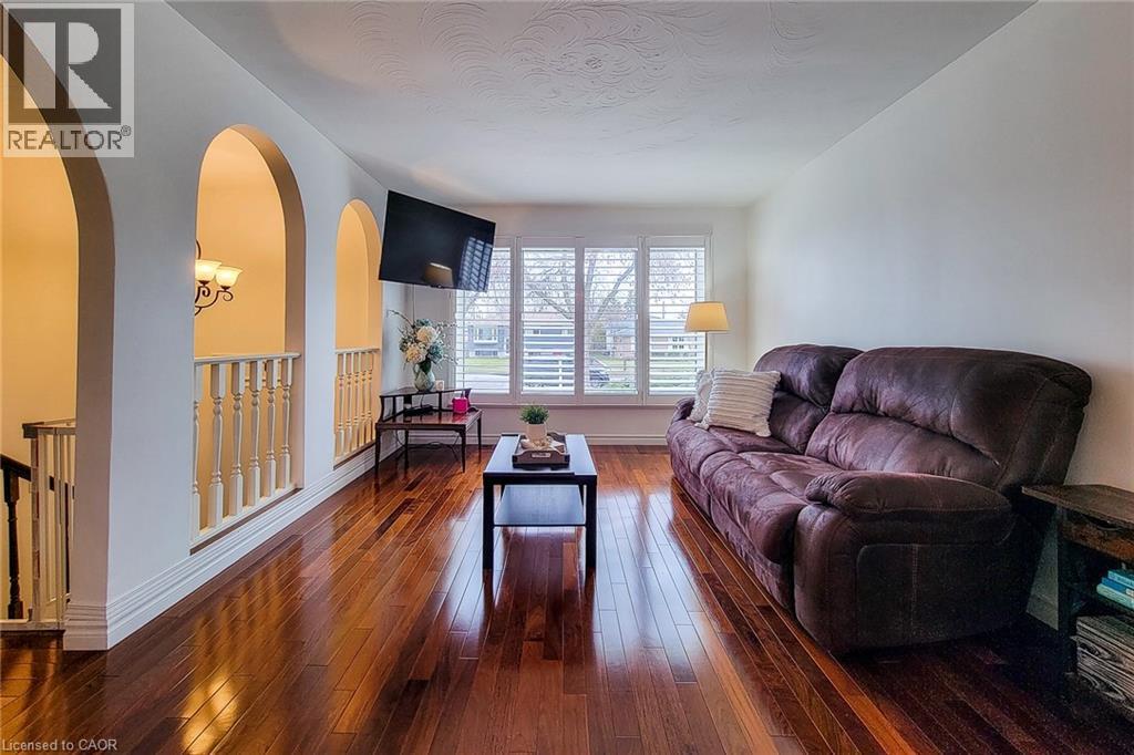 2 Ashwood Court, Hamilton, Ontario  L8E 3E1 - Photo 9 - 40814034