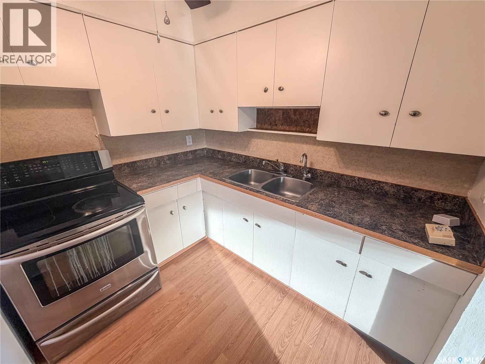 907 Houghton Street, Indian Head, Saskatchewan  S0G 2K0 - Photo 8 - SK031155