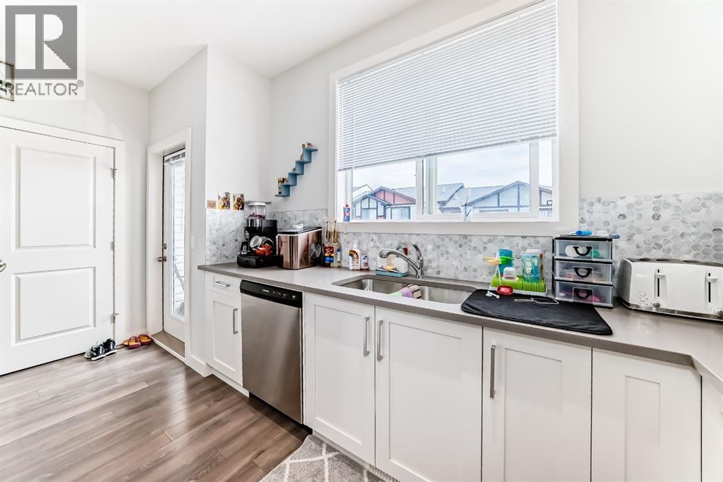 1703 Jumping Pound Common, Cochrane, Alberta  T4C 2L1 - Photo 8 - A2276569