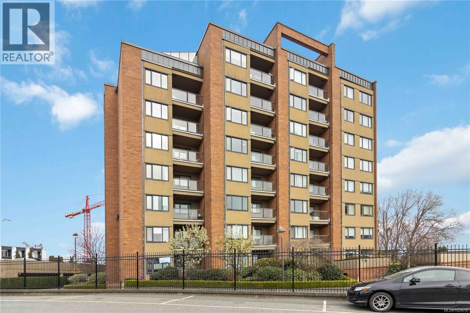 508 103 Gorge Rd E, Victoria, British Columbia