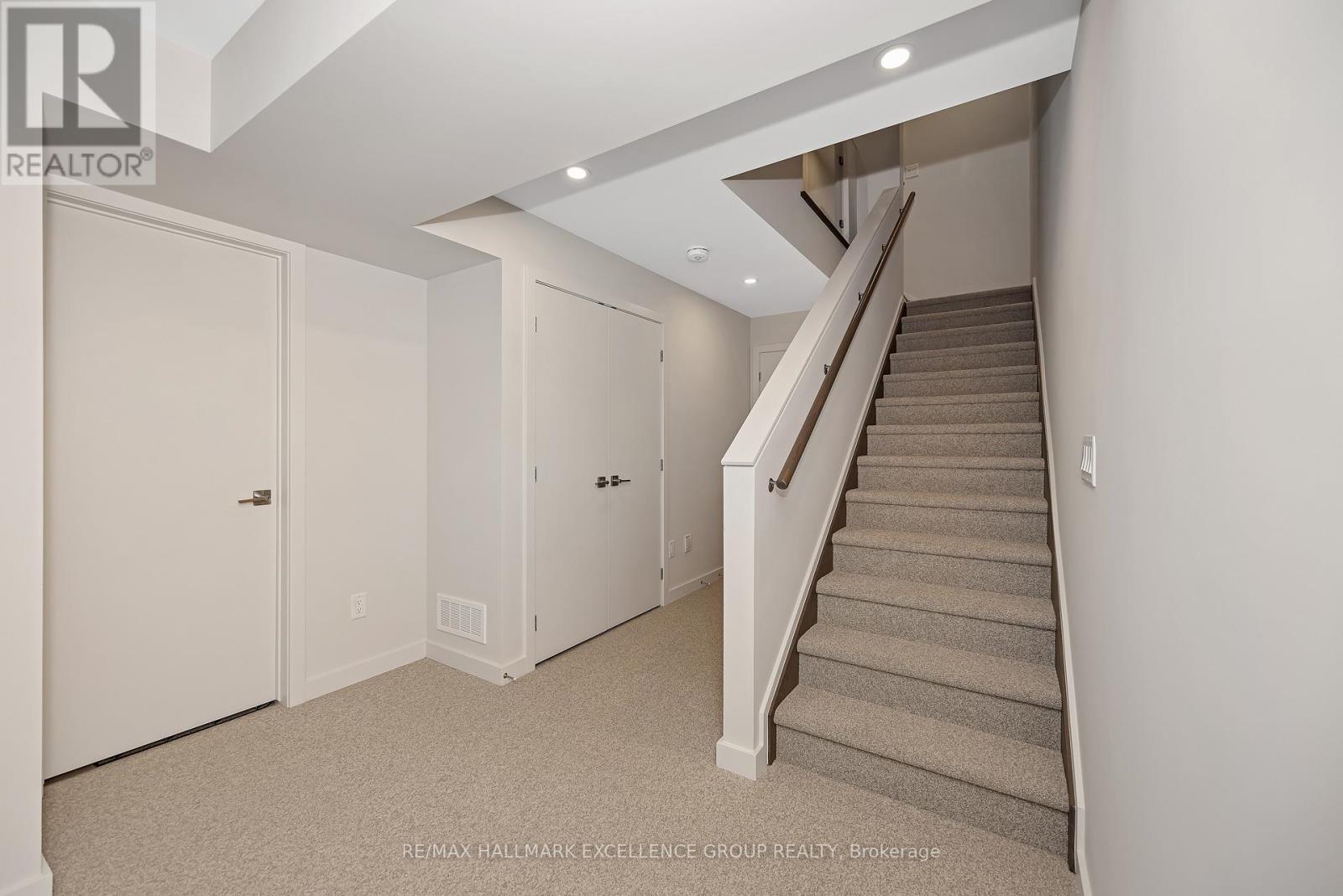 677 Honeydew Street, Ottawa, Ontario  K1X 0K5 - Photo 28 - X12821328