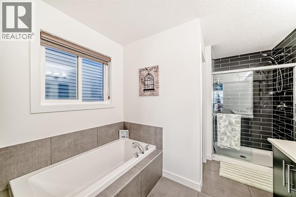 37 Legacy Glen Point Se, Calgary, Alberta  T2X 4T2 - Photo 21 - A2293977