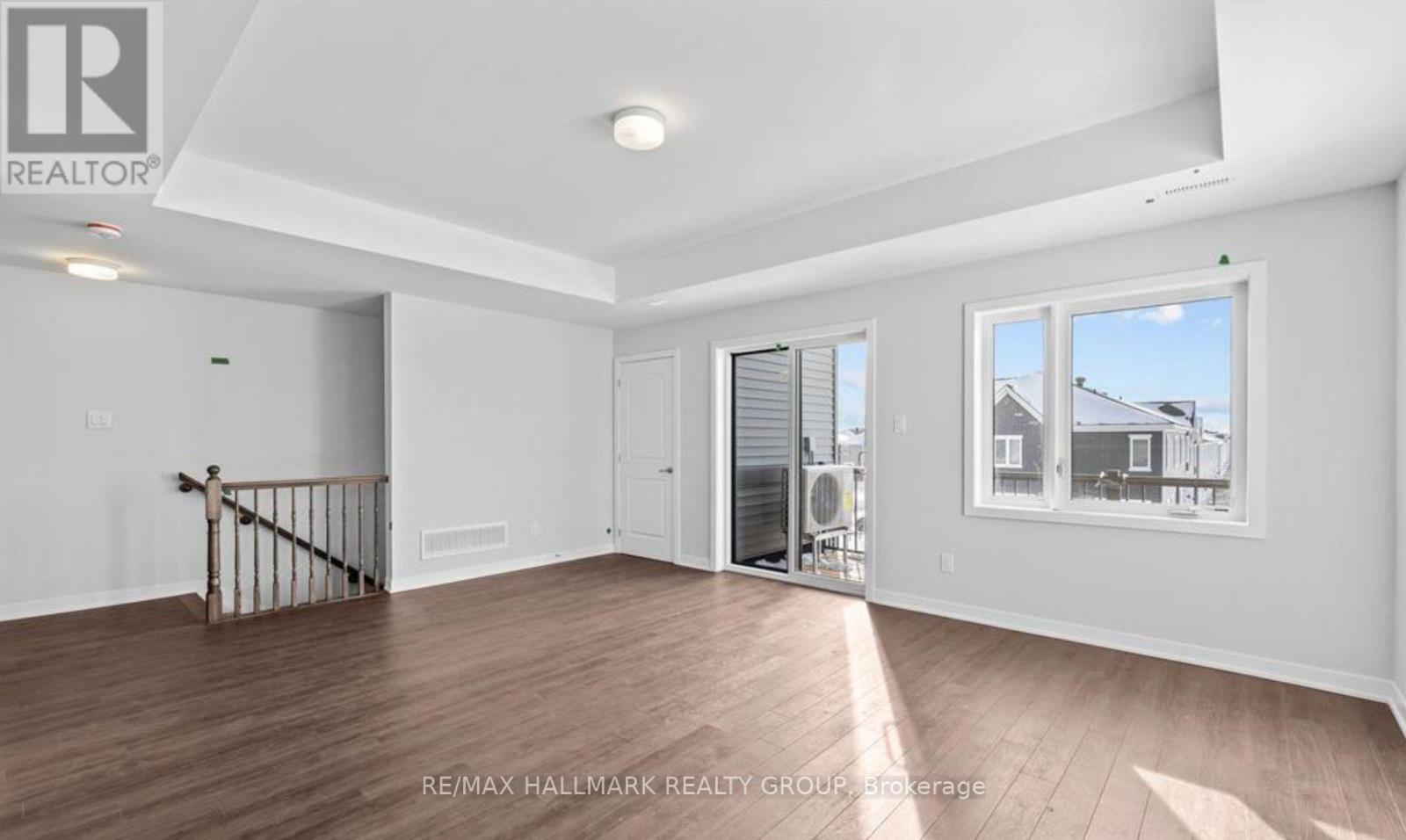 106 Parnian Private N, Ottawa, Ontario  K2J 7K5 - Photo 4 - X12917388