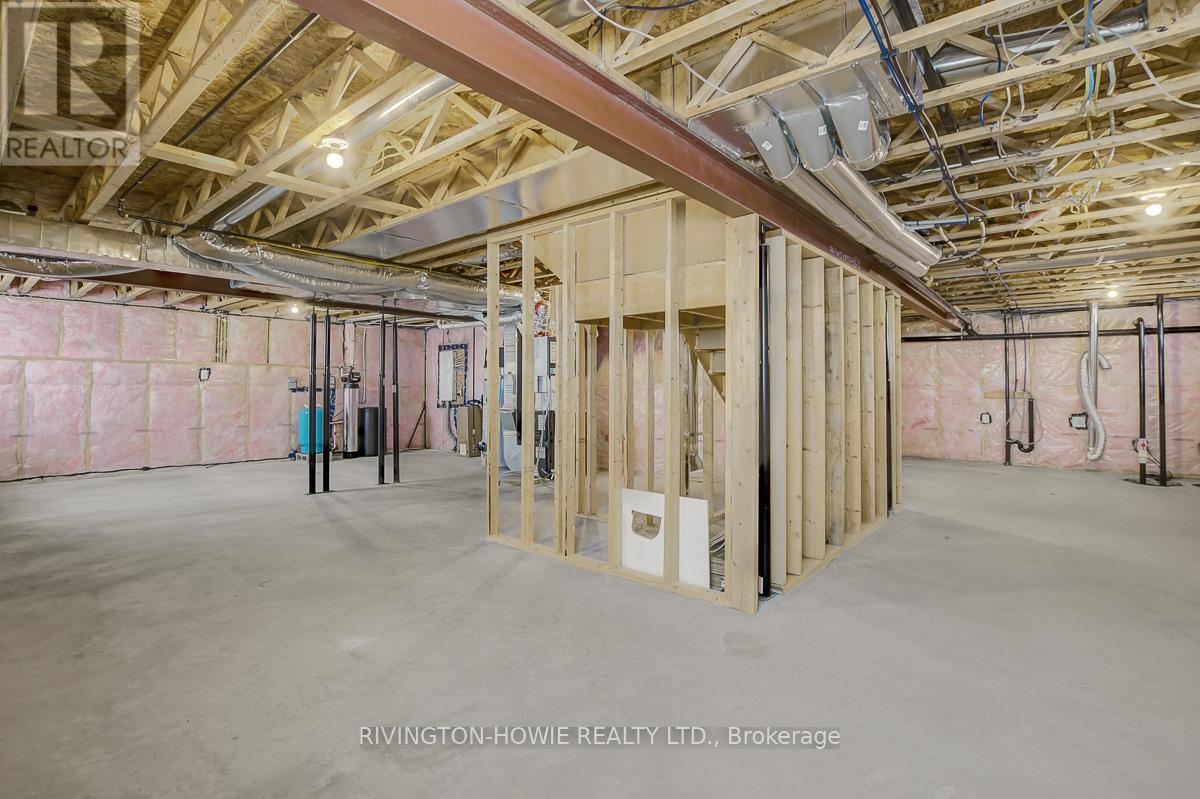 21 Isobel Mcewan Road, Mcnab/braeside, Ontario  K7S 3G8 - Photo 37 - X12917392