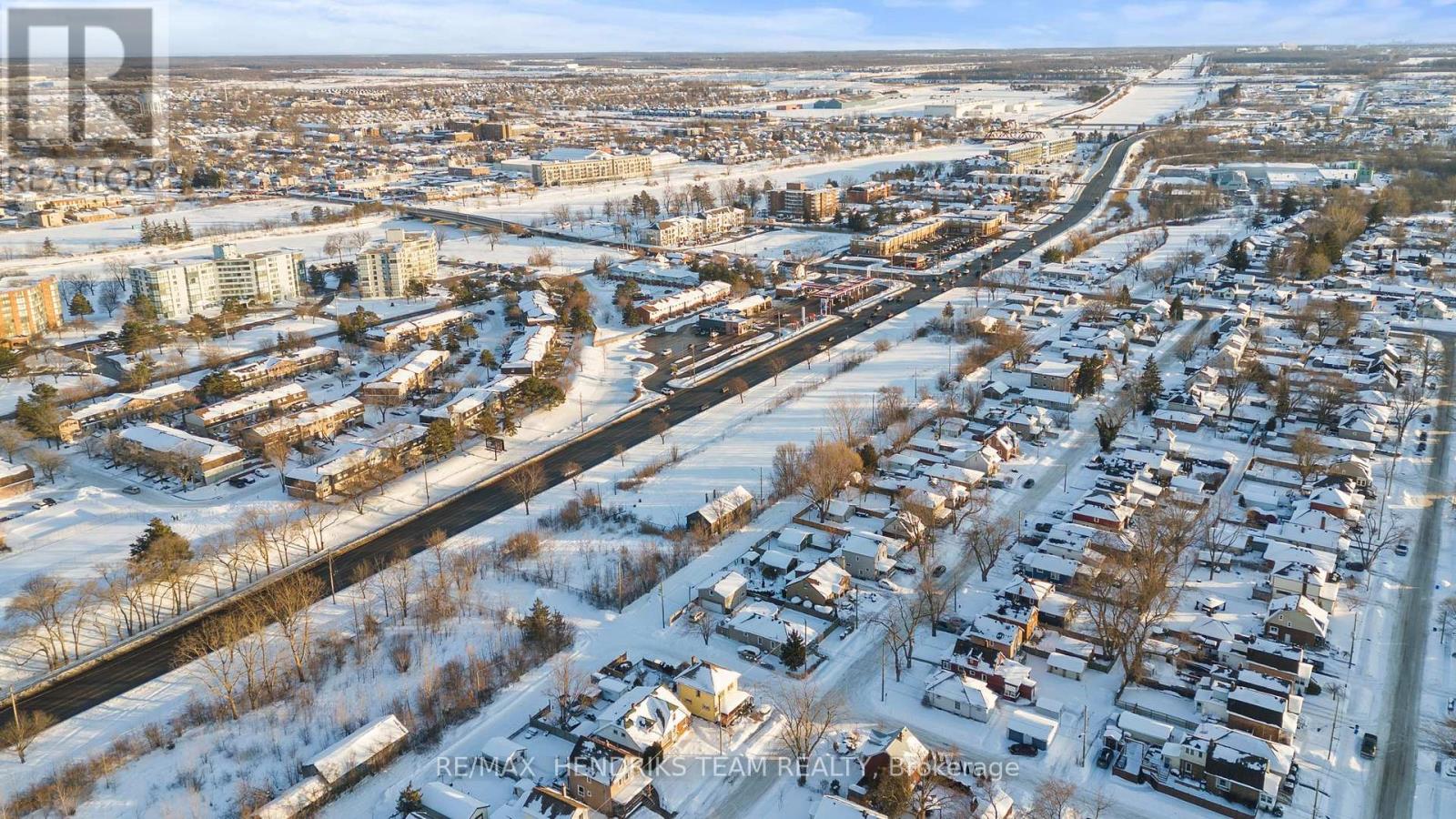 1 Drew Street, Welland, Ontario  L3C 5H8 - Photo 3 - X12917374