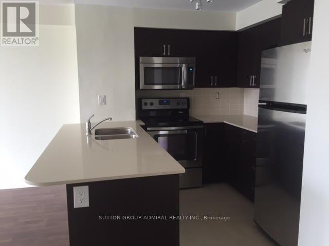 2002 - 736 Bay Street, Toronto, Ontario  M5G 1N6 - Photo 2 - C12917382