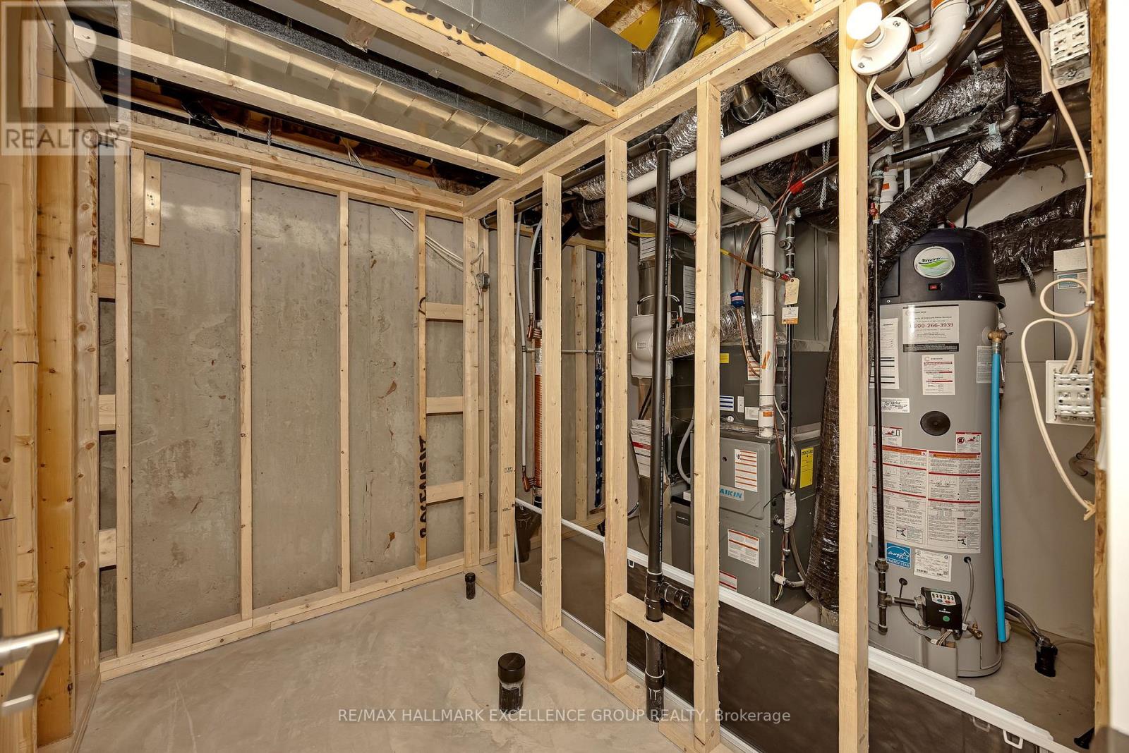 677 Honeydew Street, Ottawa, Ontario  K1X 0K5 - Photo 32 - X12821328