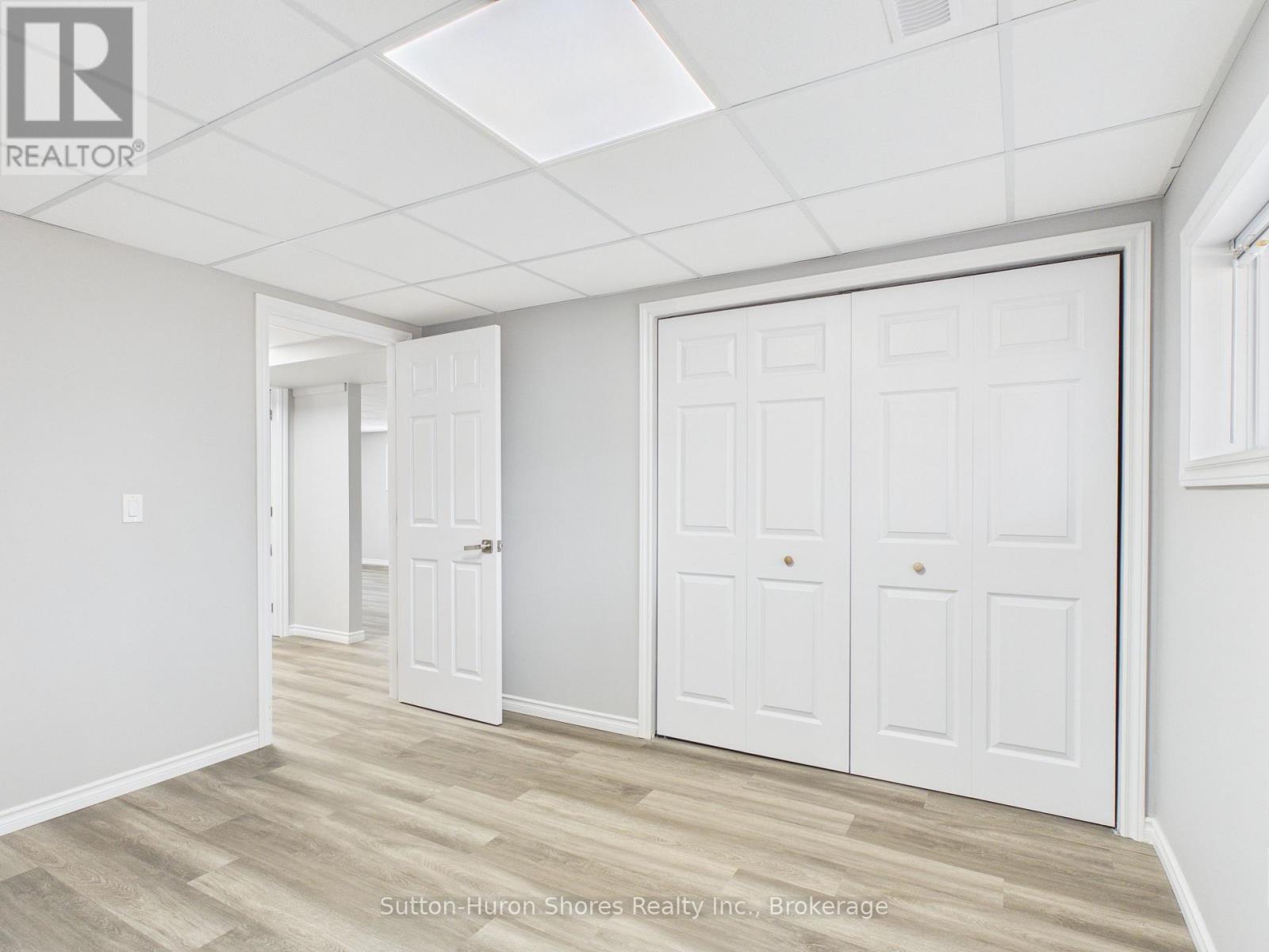 664 Pine Grove Drive, Saugeen Shores, Ontario  N0H 2C3 - Photo 18 - X12917372