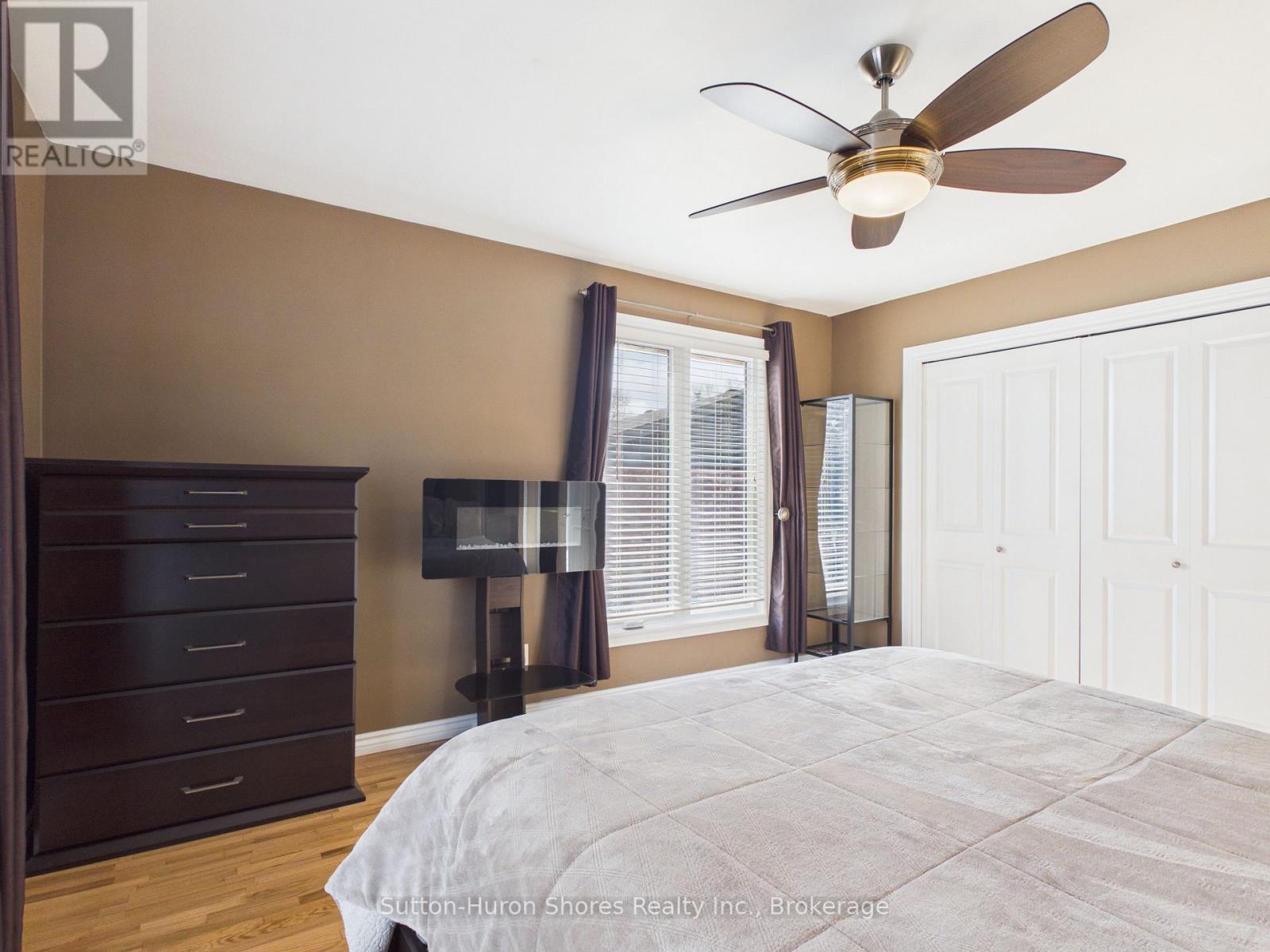 664 Pine Grove Drive, Saugeen Shores, Ontario  N0H 2C3 - Photo 29 - X12917372