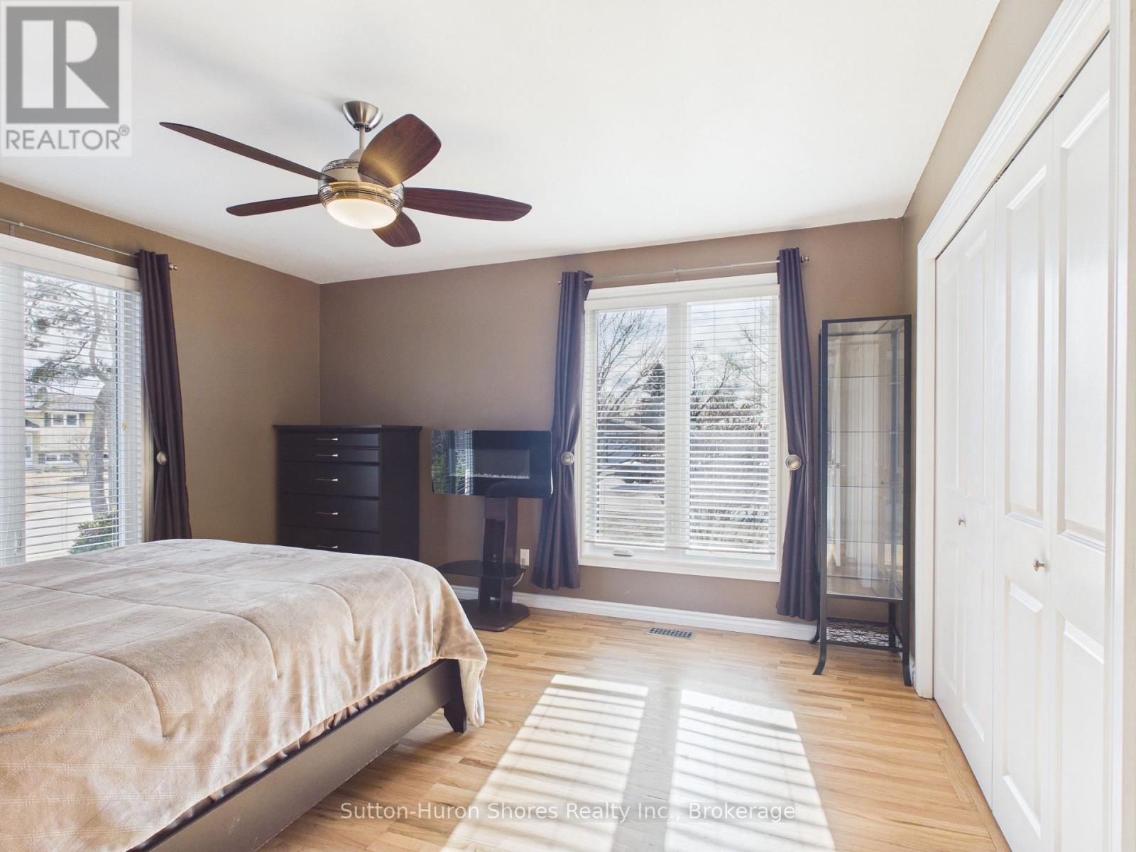 664 Pine Grove Drive, Saugeen Shores, Ontario  N0H 2C3 - Photo 31 - X12917372