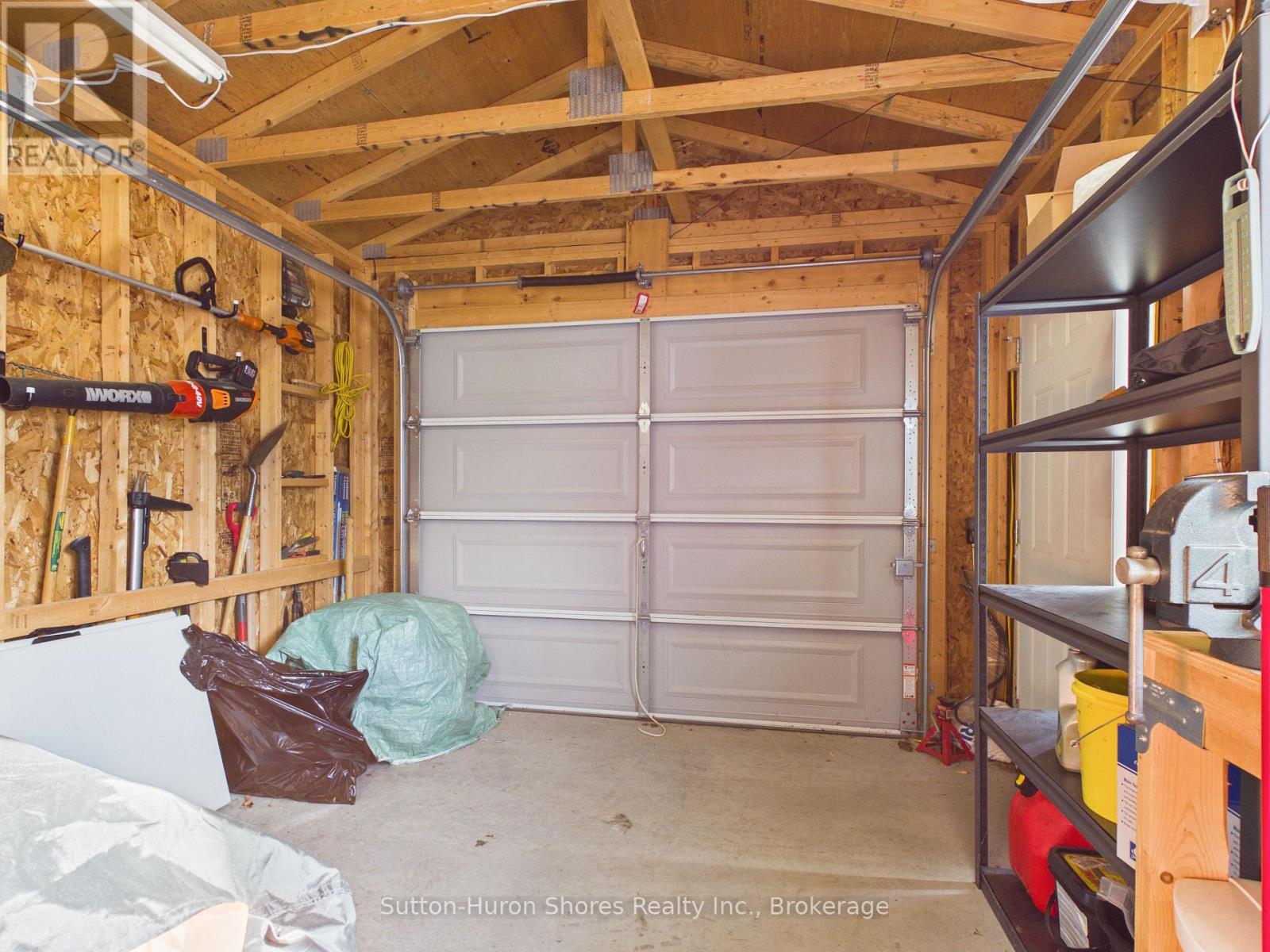 664 Pine Grove Drive, Saugeen Shores, Ontario  N0H 2C3 - Photo 41 - X12917372