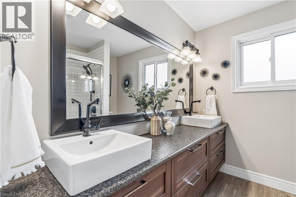 35 Douglas Crescent, Hillsburgh, Ontario  N0B 1Z0 - Photo 15 - 40812362