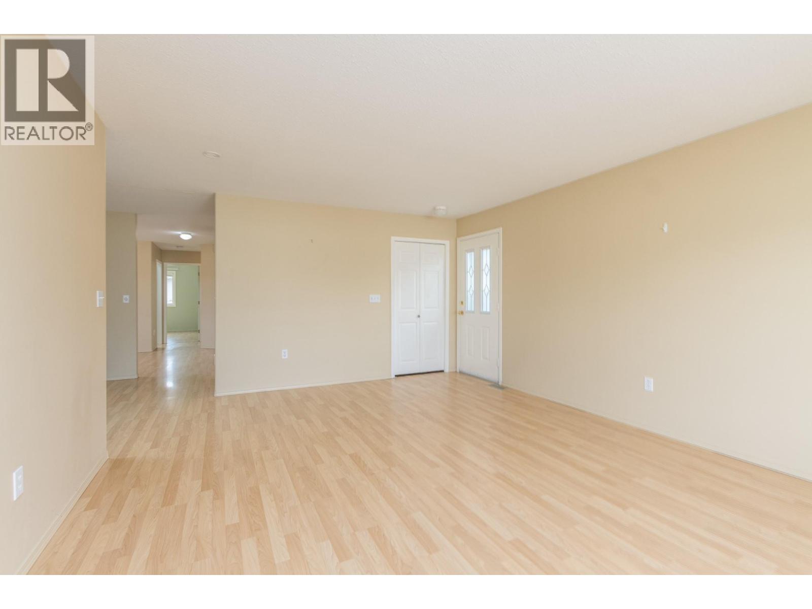 111 Harbourfront Drive Nw Unit# 14, Salmon Arm, British Columbia  V1E 1A3 - Photo 7 - 10370716